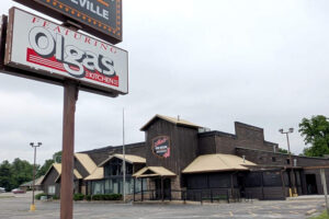 Mac's on Main, 4204 W. Main St., Belleville, is slated to open in mid-June.